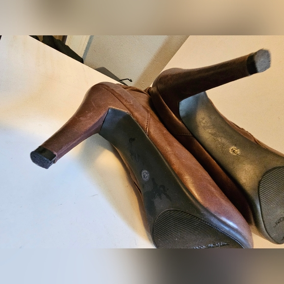 VINTAGE 90S LIKE NEW WORTHINGTON LEATHER BOOTIES SZ 10 lot 0007. - Picture 5 of 10